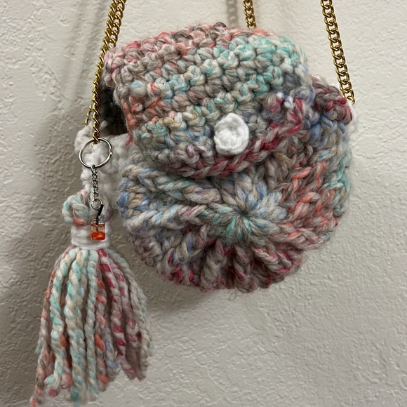 Hand-Made Crocheted Over The Shoulder Purse - Picture 2 of 3